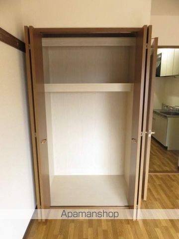 コリンシアンの内装写真
