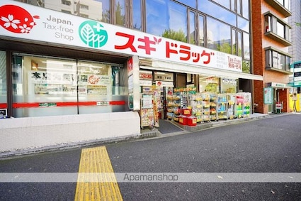 ＬＩＧＨＴ　ＴＥＲＲＡＣＥ　新宿御苑[3LDK/70.11m2]の周辺3