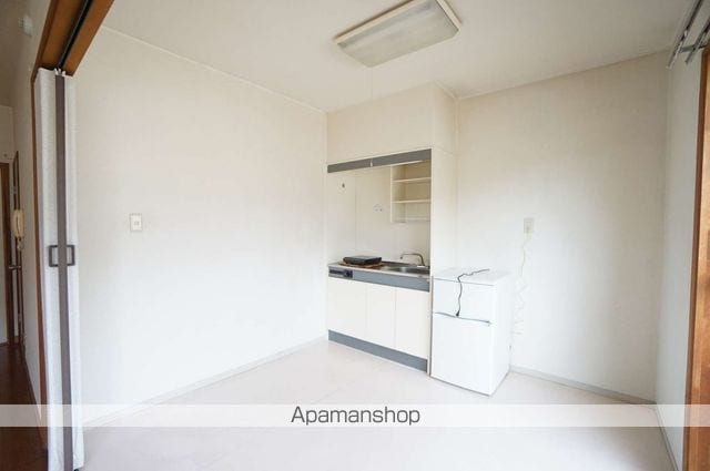 フォーバスIIIの内装写真