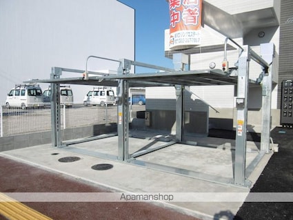 グランリアーレ荒井駅前[1K/23.8m2]の駐車場
