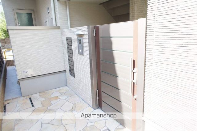 フジパレス相川の玄関写真
