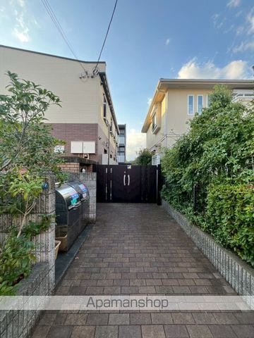 レオネクストコッリーナみなみ野の玄関写真