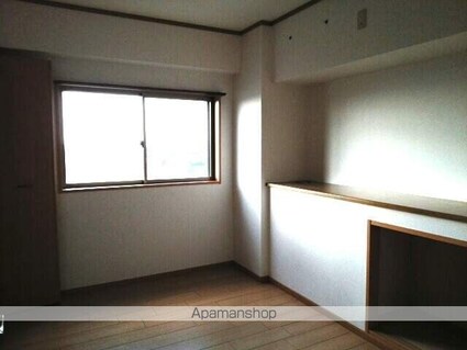 和歌山県和歌山市紀三井寺[3LDK/70.57m2]の内装1