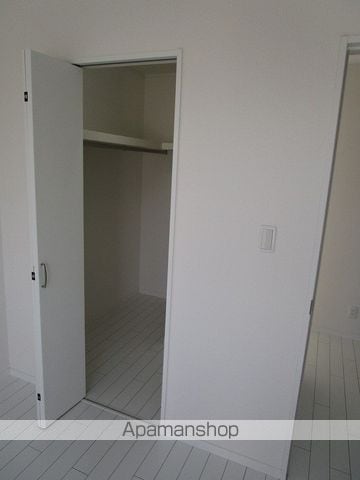 新居浜市 2階建 築13年の内装写真