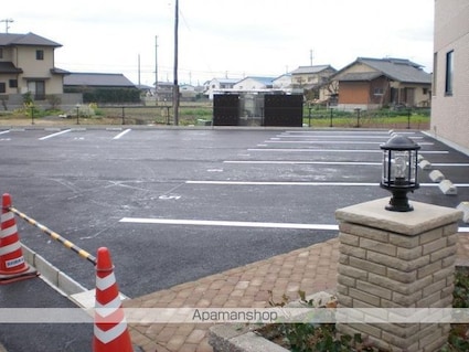 香川県高松市春日町[1K/29.75m2]の駐車場