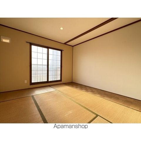 札幌市東区 2階建 築34年の内装写真