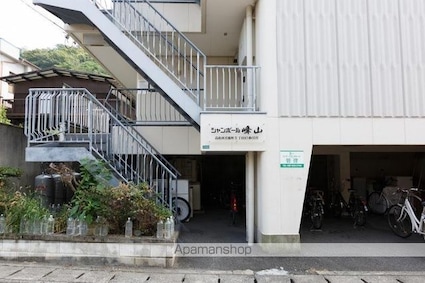 シャンボール峰山[2K/23.89m2]のエントランス