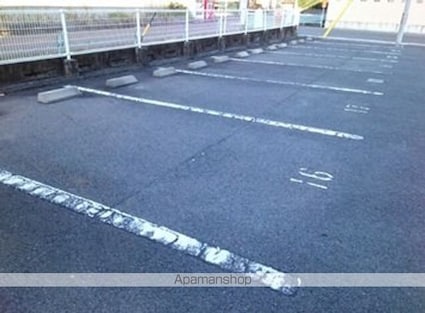 アンティエール[3DK/55.39m2]の駐車場