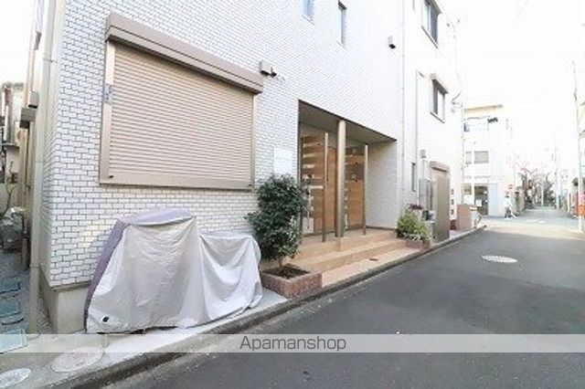 ホワイティアの玄関写真