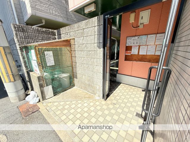 ディバージョン島之内の玄関写真