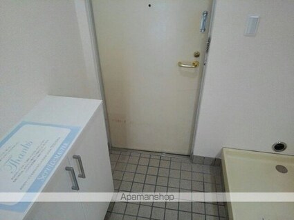 和歌山県和歌山市栄谷[1K/22.97m2]の玄関