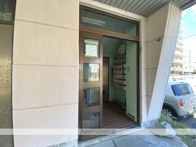 マンション白樺の玄関写真