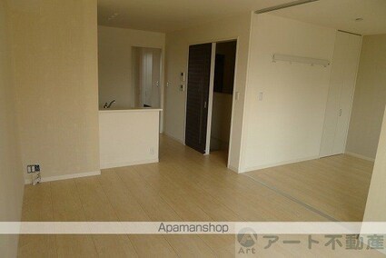 アルフラット椿　Ｂ棟[2LDK/66.32m2]のリビング・居間