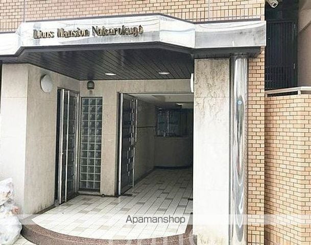 ライオンズマンション仲六郷の玄関写真