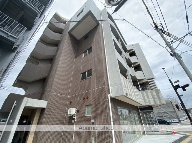 MID RESIDENCEの外観写真