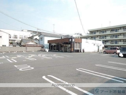 クレディハイツ[1K/27.16m2]の駐車場4