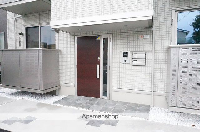 クレセントSKの玄関写真