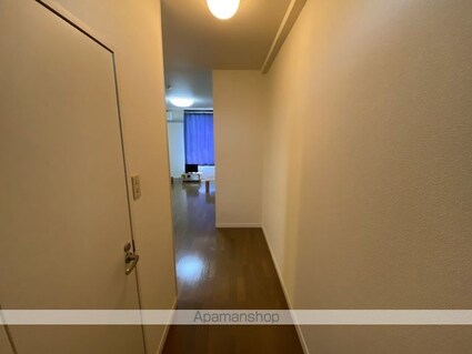 レオパレス日の出[1K/26.49m2]の玄関