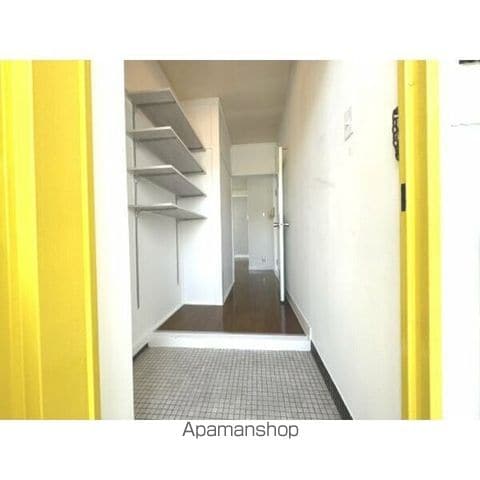 日和住宅の内装写真
