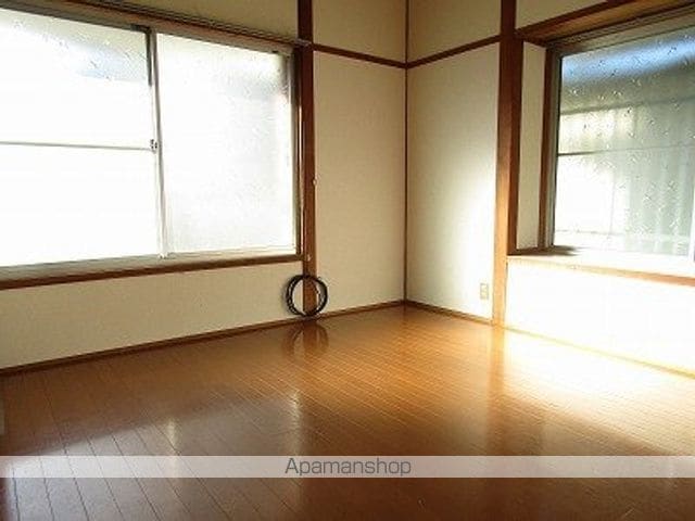 小林市 1階建 築35年の内装写真