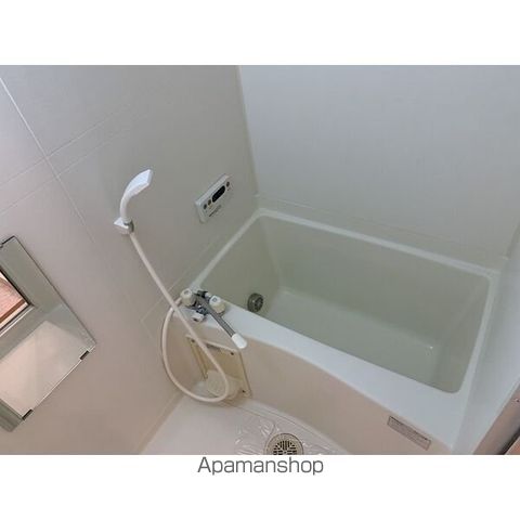 サープラス和の内装写真