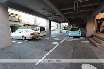 プレアール香西[2LDK/51.08m2]の駐車場