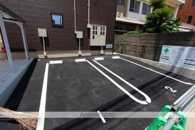 香川県高松市福岡町３丁目[1R/27.9m2]の駐車場