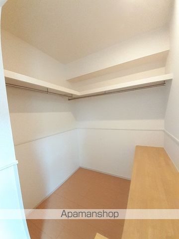 エム・シャルム善通寺IIIの内装写真