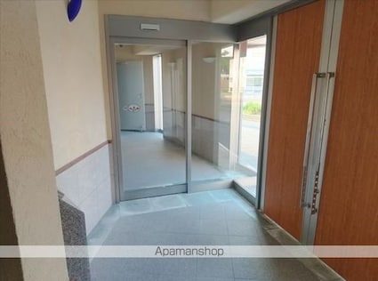 和歌山県和歌山市西布経丁１丁目[1K/32m2]のエントランス