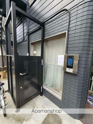 東京都目黒区駒場１丁目[1LDK/30m2]のエントランス