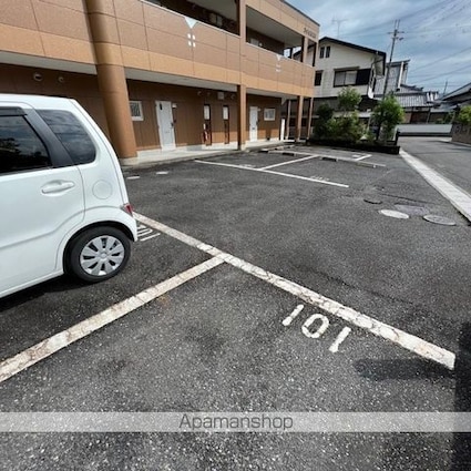 コーポＳＡＷＡＤＡ[2DK/45m2]の駐車場2