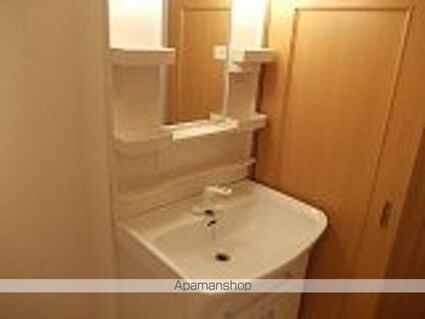 ハートヒルズ　Ａ[2LDK/58.86m2]の洗面所