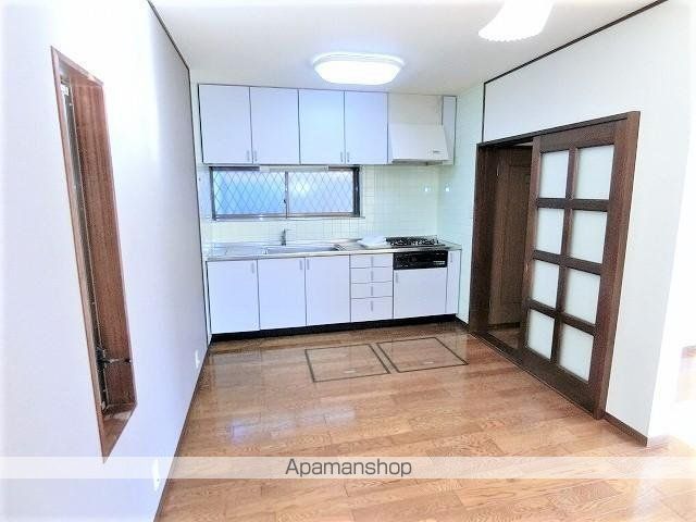くぬぎ山一戸建貸家の内装写真