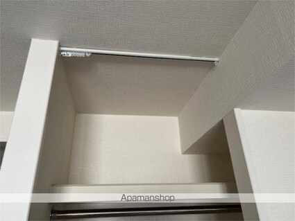 プリュメゾン駒沢[1R/18.46m2]の収納