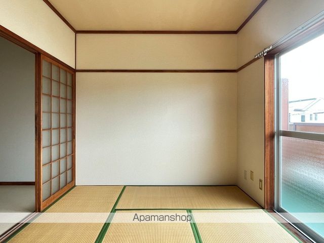 エーデルワイスの内装写真
