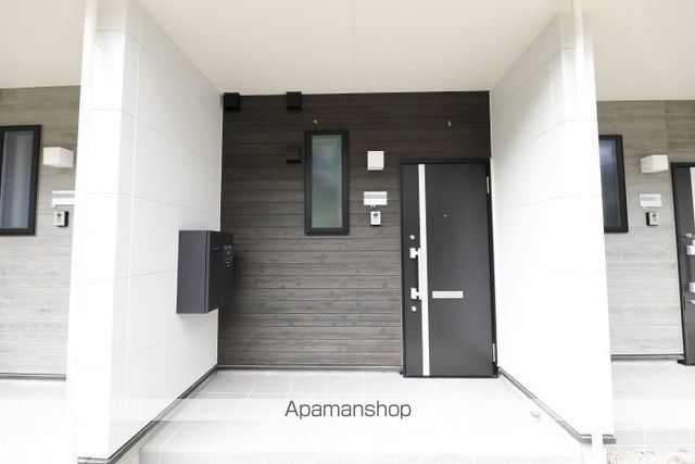 RASSURER咲蔵の玄関写真