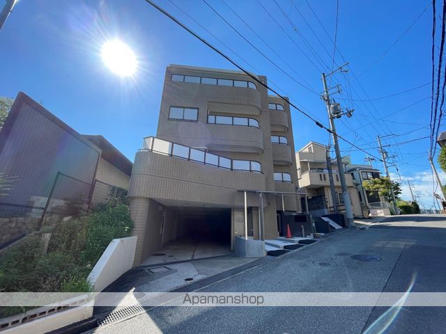 ロイヤルメゾン甲陽園IIの外観写真