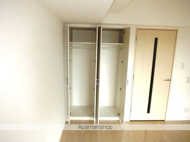 ラクアスレジデンス東新宿の内装写真