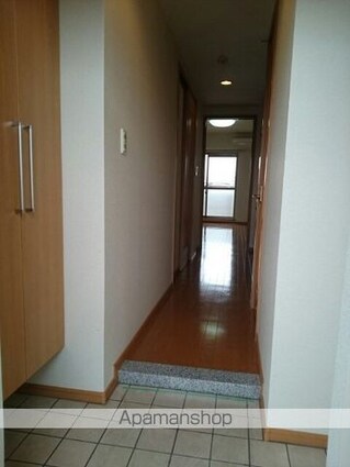 モデラート[1K/30.96m2]の玄関