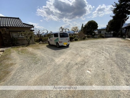 田間アパート（１・２号）[2K/40.49m2]の駐車場