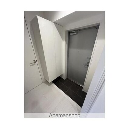 ＴＡＺ　Ｂｕｉｌｄｉｎｇ[1LDK/44.82m2]の玄関