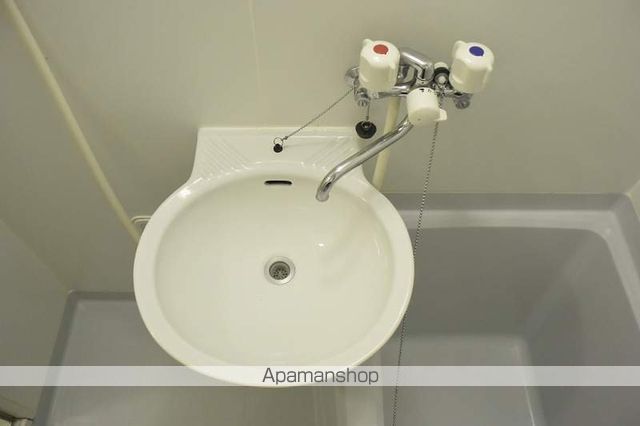 レオパレスアゼリア蛍池の内装写真