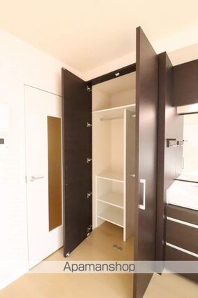 レオネクストＡＤＡＭＡＮＴⅢ[1R/27.8m2]の収納