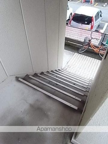エスポア八田の玄関写真