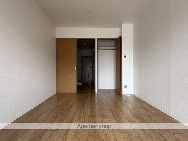イーストアベニューの内装写真