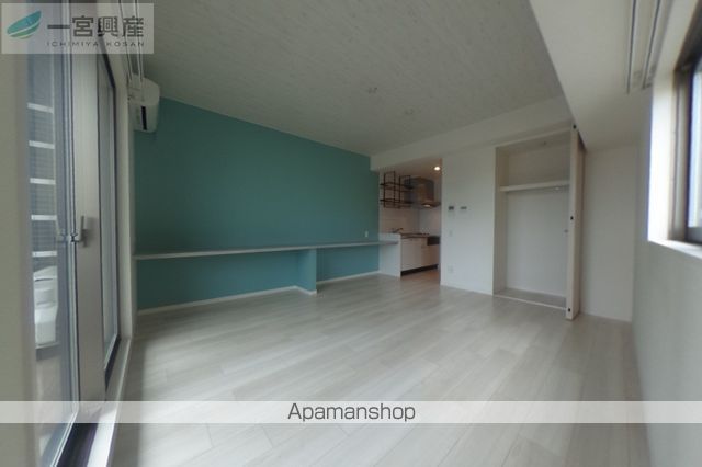 TREIZE REUNIONの内装写真