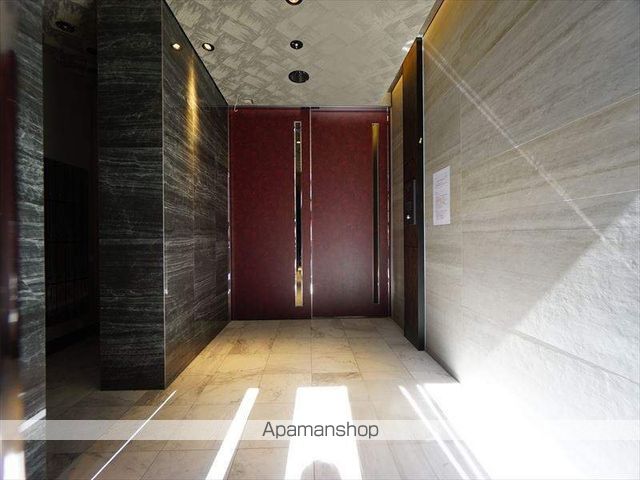 エス・キュート丸の内(S−RESIDENCE丸の内駅前NORTHの玄関写真