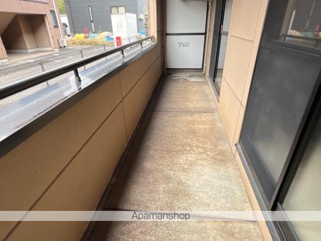 アルファの内装写真