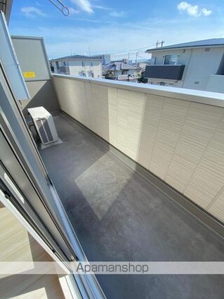 ユニヴェール　Ｅ棟[1LDK/37.68m2]のバルコニー