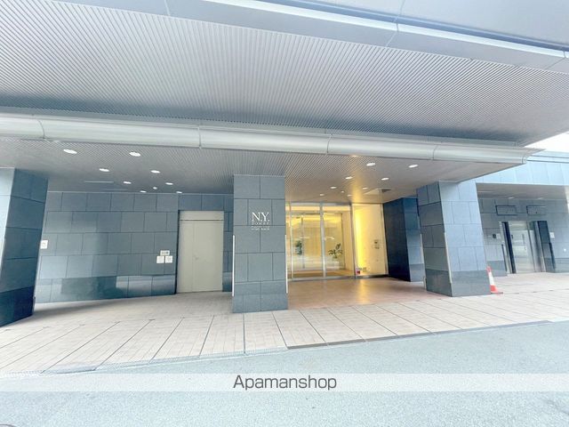 D−GRAFORT大阪NYTOWER肥後橋の玄関写真